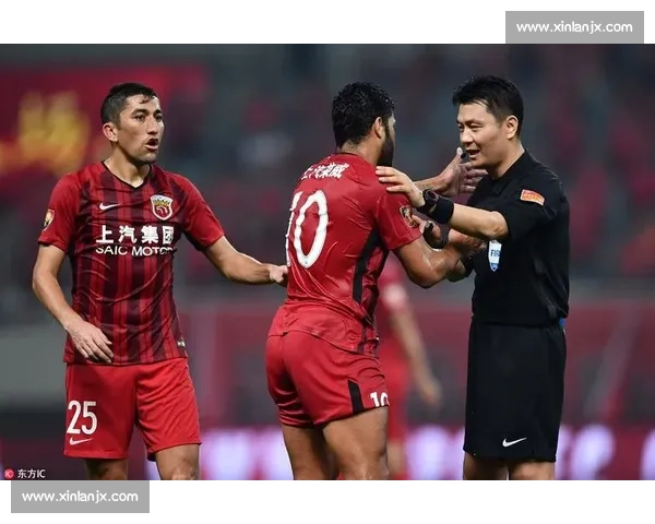 泰达迎战上港焦点对决联赛强强碰撞赛场风云再起引爆球迷期待